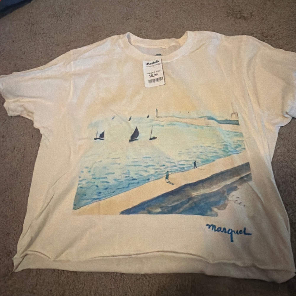 NWT Women’s Cropped tee